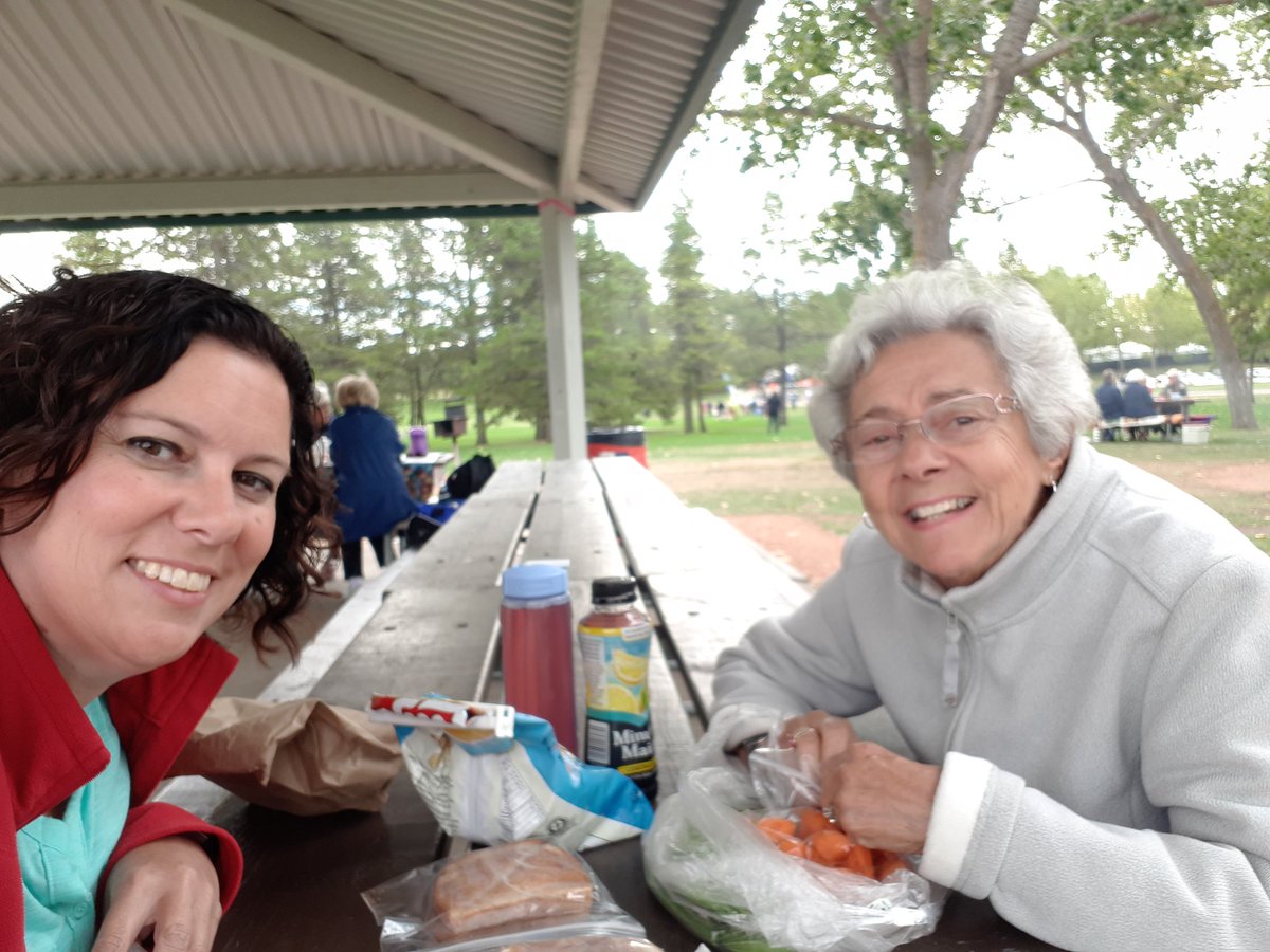 marilynnoble's tweet photo. Picnic in #Hawrelak Park before the last day of #SymphonyUndertheSky! #YEG #YEGarts #ATBVIP https://t.co/sSl46uGzMF