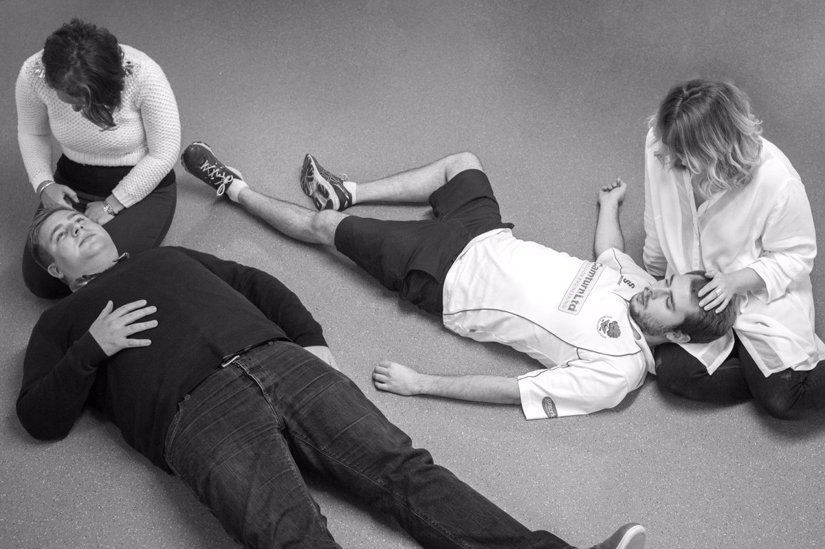 SimplyOpera's tweet photo. Some great rehearsal shots from our rehearsal week @theCentre. Thank you James Welch! #SOCosì https://t.co/3dWcJ6rxNK