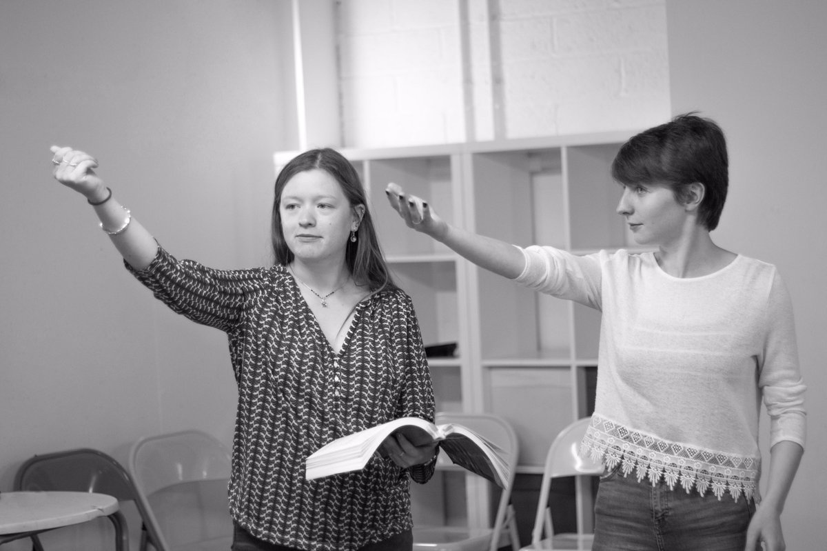 SimplyOpera's tweet photo. Some more shots from photographer James Welch. #SOCosì https://t.co/EPuEHvlm13
