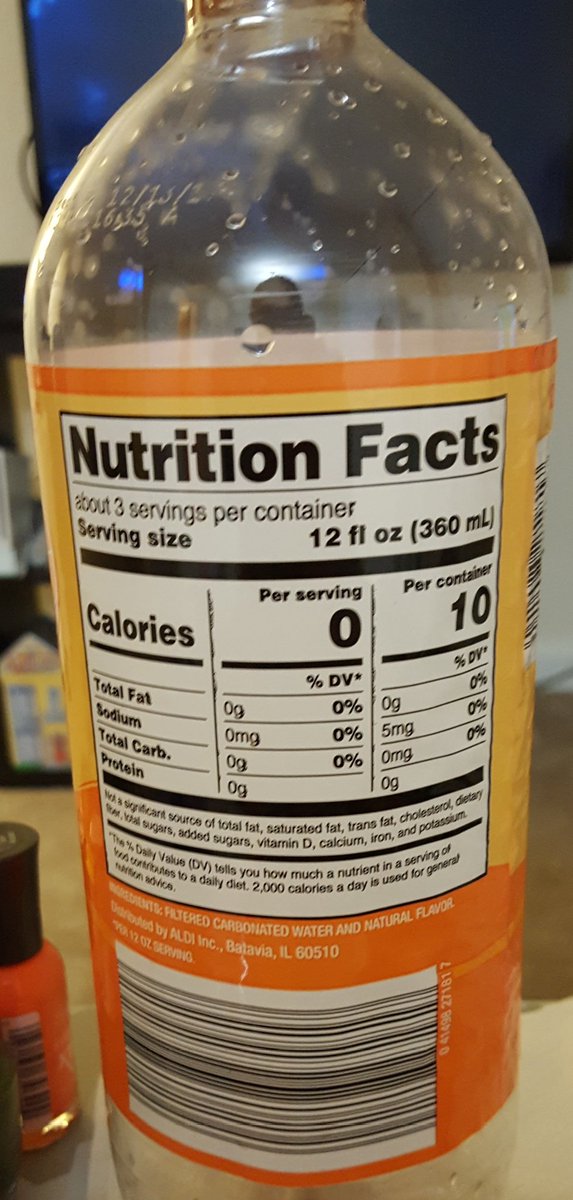 SweetAsh1223's tweet photo. @AldiUSA that's not how #math works. 3.6 calories &amp; 1.8 mg sodium per serving #foodlabels https://t.co/cdS1PFwQop