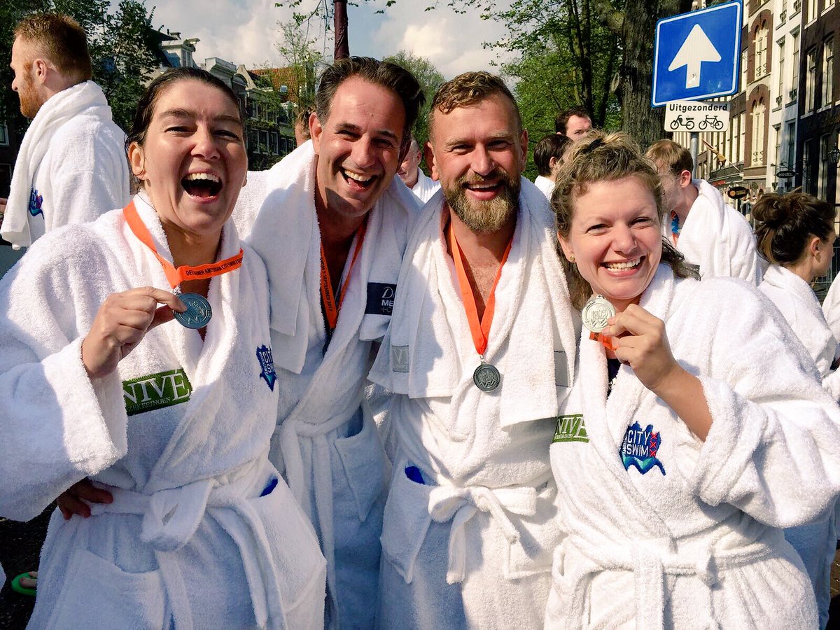 inestultjens's tweet photo. Dank supporters van de  @AmsterdamCitySw voor aanmoedigingen en donaties voor ALS. Team @AupingNL did it! 🙏🏻💪🏻#ACS2017 #auping #betterdays https://t.co/HcNdblGBCS