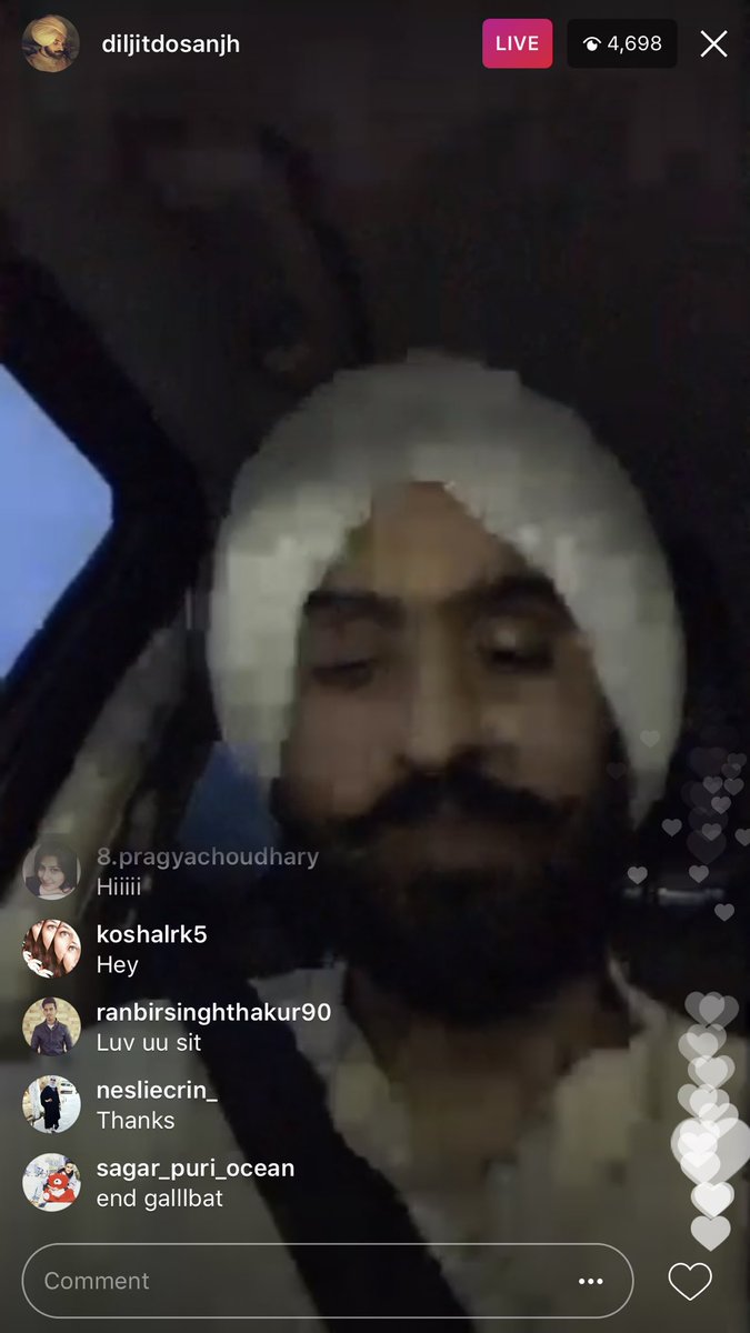 arsh011's tweet photo. insta live😍😍yeahhh m sooo happy😊😊hun nini vdia aaugi🙈🙈 thank u thank u soo much for coming live my love❤️❤️ @diljitdosanjh #merajatt❤️ https://t.co/Dumq72pg1l
