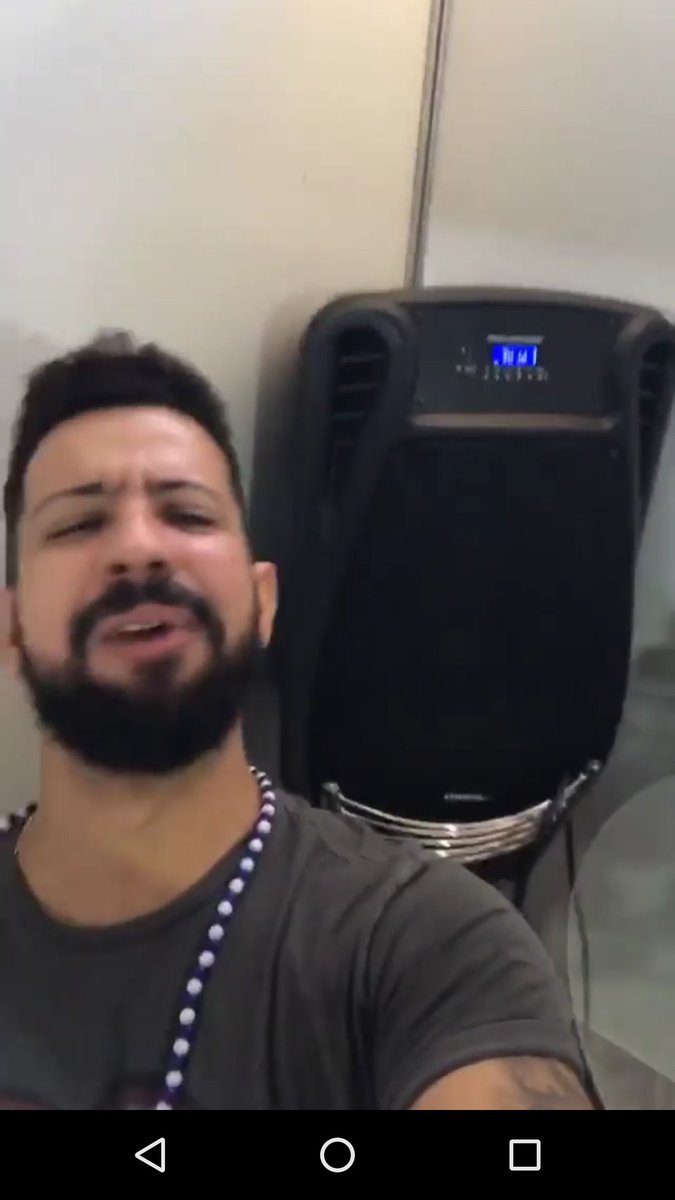 DjMarlyFerreira's tweet photo. Aloou papai, empolgadão hein kkkkkk #mooortaaa #sabadãoinsano ❤️ #SAUDADEEE! QUE VENHA DIA07/10 @dennisdjoficial #bailedodennisemcampos❤️ https://t.co/9XOOl6IZ3S
