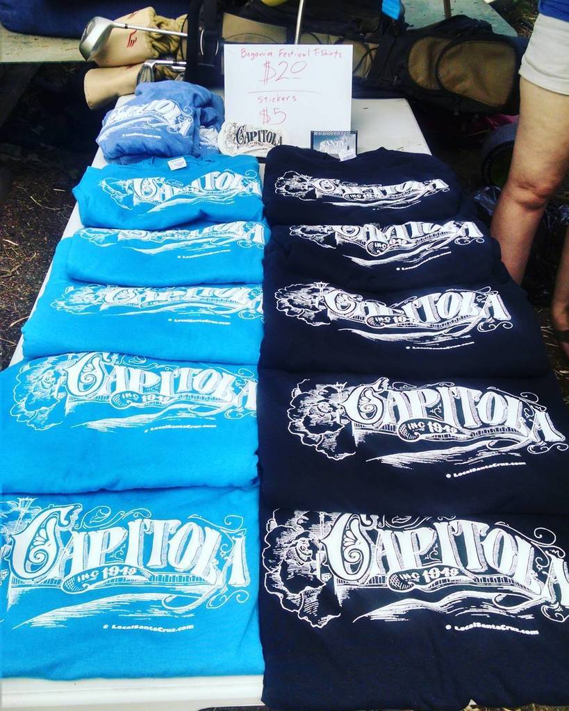 nomBat's tweet image. We're hanging out along the River Walk today! Come say hi, pick up a shirt, and enjoy the final Begonia Festival!
… ift.tt/2eAdR1n