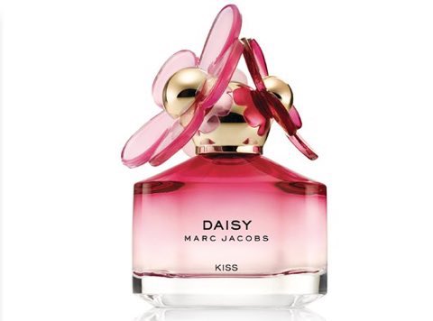 Hades_demon7's tweet photo. #RT @davelackie Love Marc Jacobs Daisy? Enter 👉🏽https://t.co/WekkwmiXYs to #win one of the last 3 limited edition 😘 Kiss scents!! #giveaway https://t.co/0H6g6HOahw