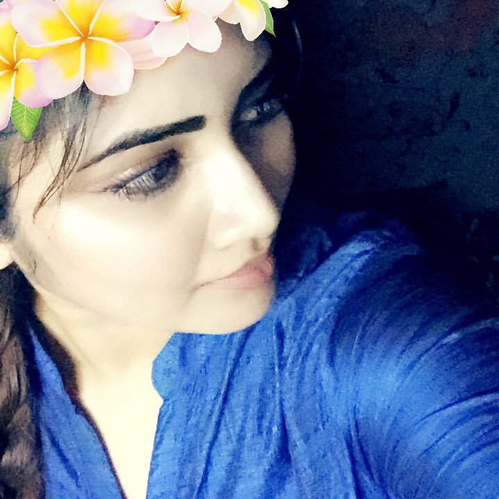 spurti_itkar's tweet photo. #NewProfilePic https://t.co/E0ysBhYbm5