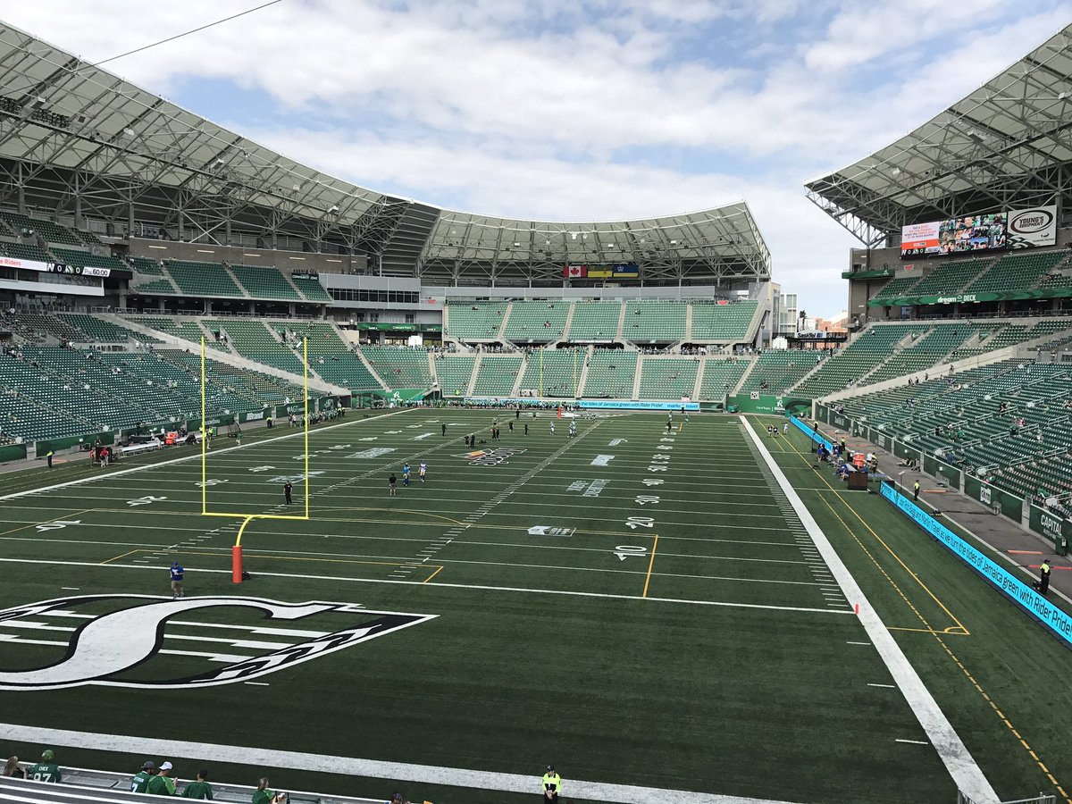 Massoameblais's tweet image. Guess I made it but not my luggage 🤣🤣 gonna be an awsome afternoon #flightproblems #saskbound #sohappy