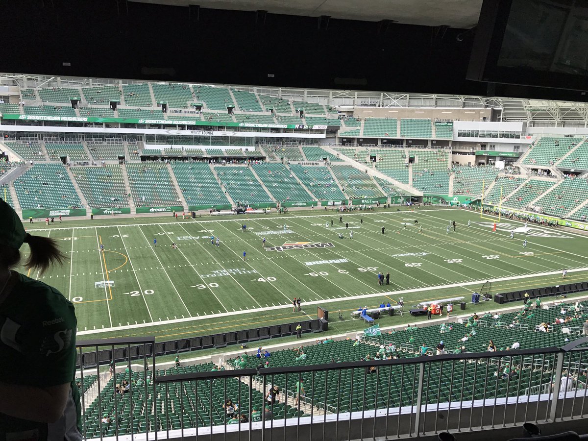 Massoameblais's tweet image. Guess I made it but not my luggage 🤣🤣 gonna be an awsome afternoon #flightproblems #saskbound #sohappy