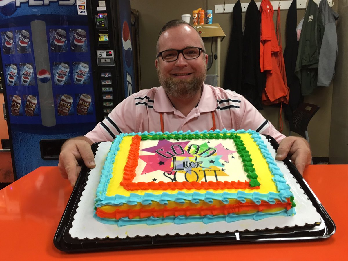 CathyJohnson45's tweet photo. Scott's last at 6545!!!!  😳😳😳 Good luck at 8540!!!!  😁😁😁@BreeHarrisTHD @61_clinton @THDScott71 https://t.co/kH1d4sRsp9