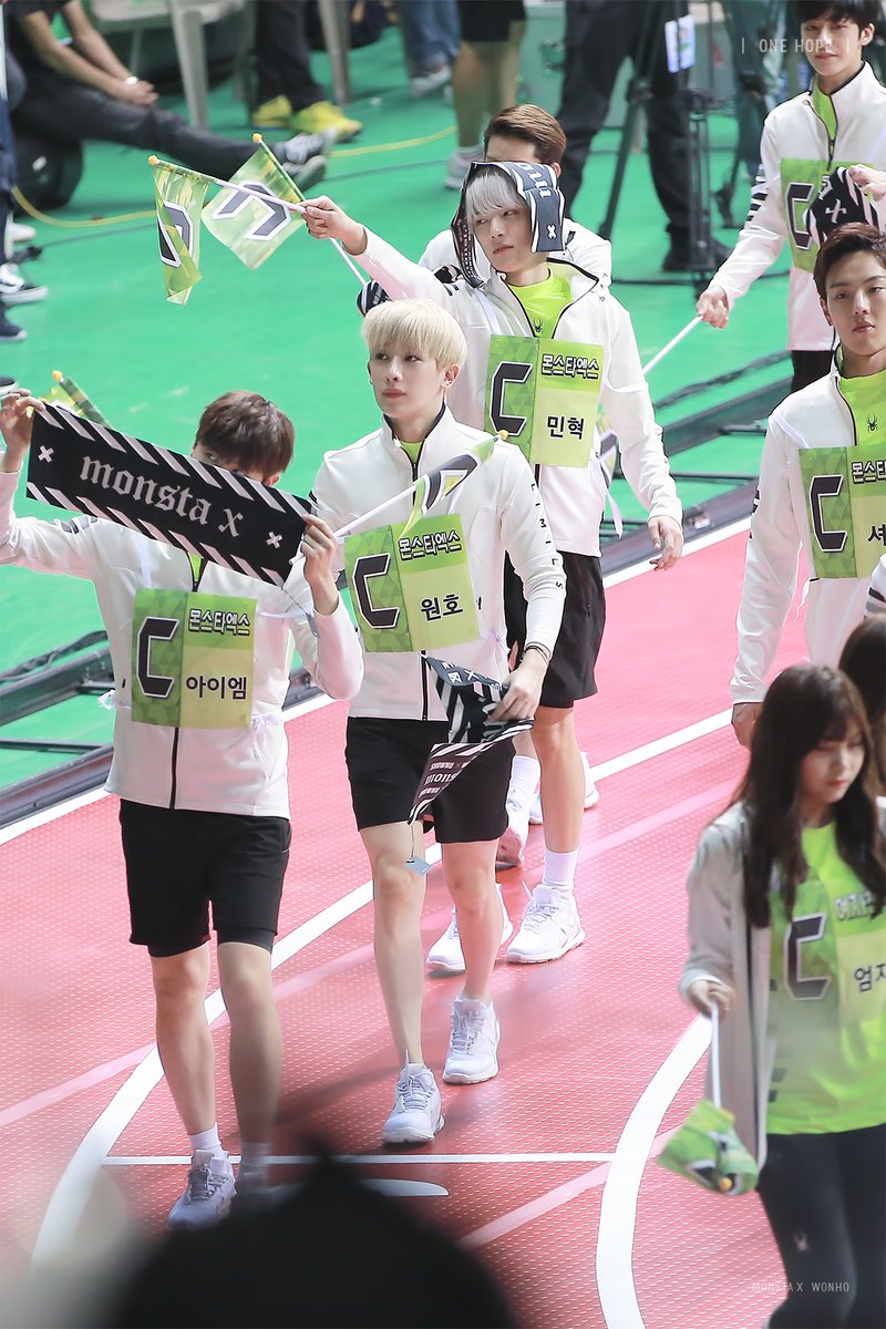 ShinHoseokBR's tweet photo. [HQ] 160829 • #ISAC2016 #MONSTAX #Wonho #신호석 | cr: Onehope_WH
> https://t.co/O9H7FG7Z4E
> https://t.co/pOEZDlJFev https://t.co/1lZA6QO9fz