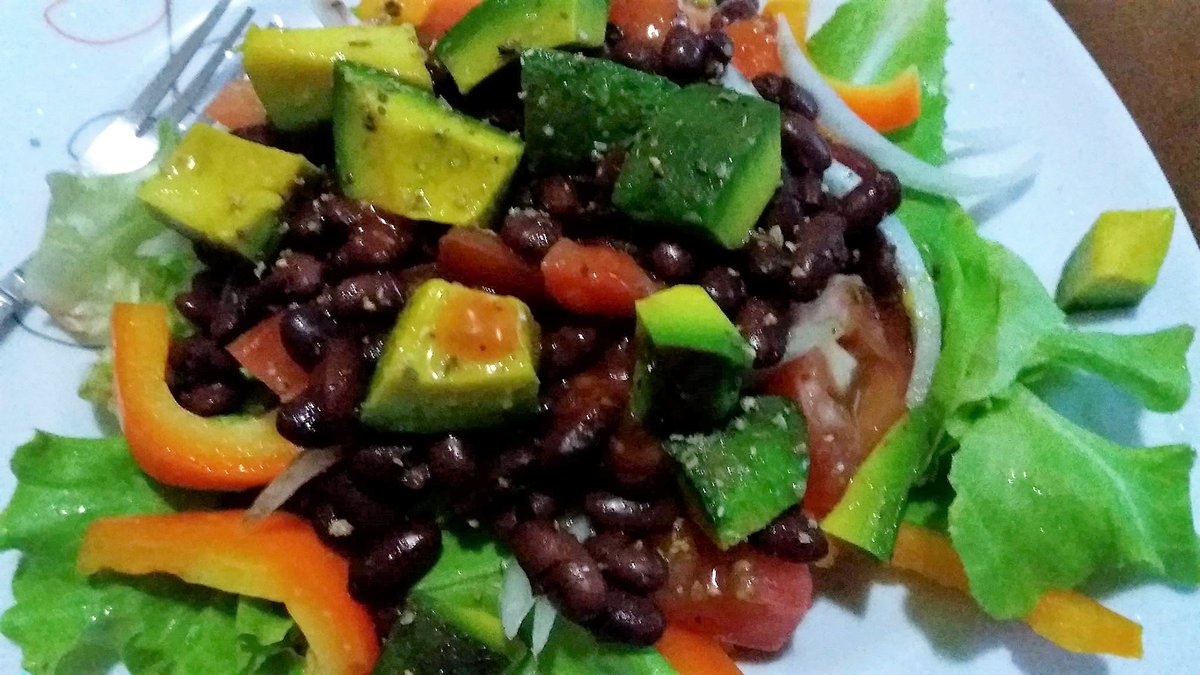 kmil92916's tweet photo. When you think about food a lot make it healthy #foodie #foodlover #foodbliss #yummy #homemade #mykitchen https://t.co/6eEM38YfcG