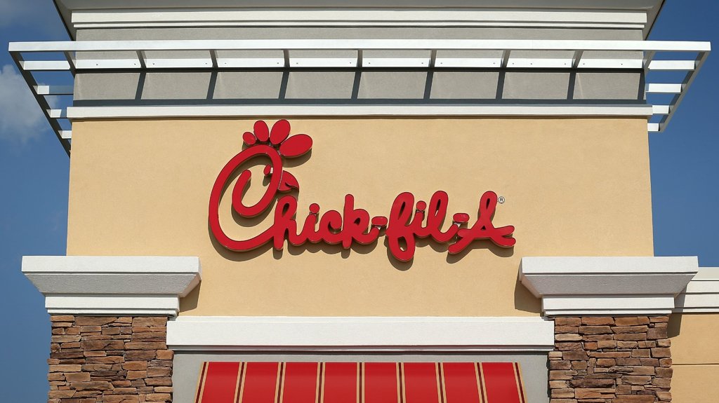 10TampaBay's tweet photo. How you can get free Chick-fil-A breakfast items this month https://t.co/l0AhIVmCRB https://t.co/j6QeNj1Ssk