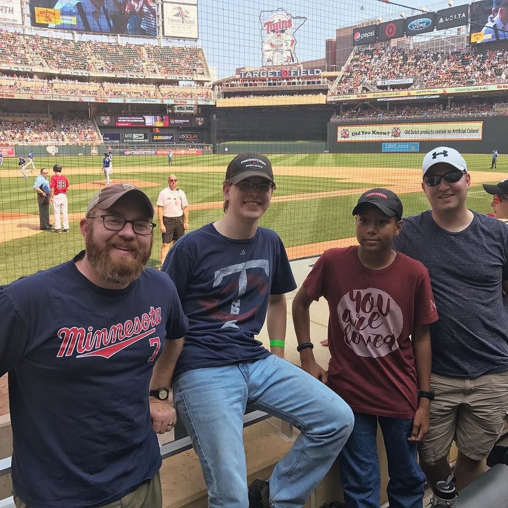 luketrouten's tweet photo. It's a perfect day for a ball game #twinspics #urlvd https://t.co/iTeluOftP7 https://t.co/DuTHegXOAF