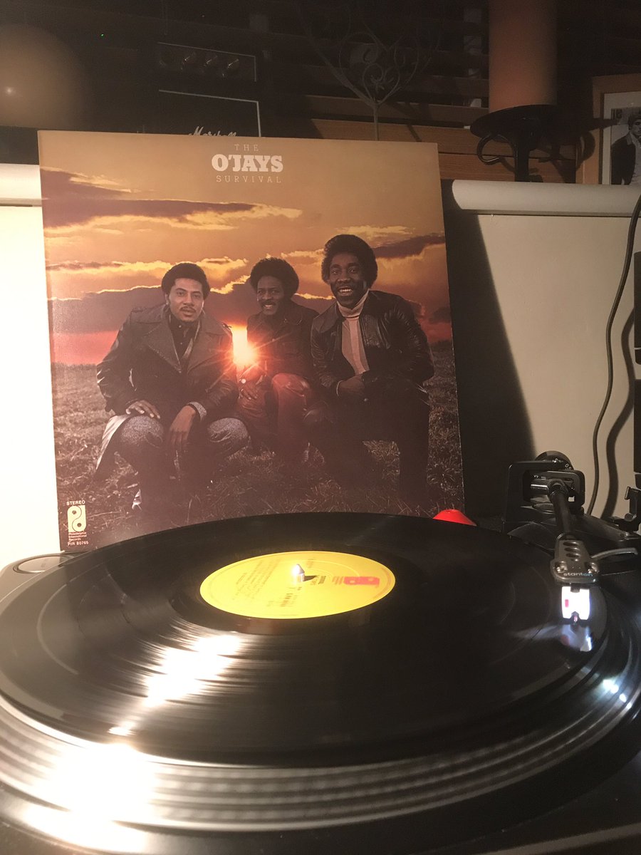 Wolfster45's tweet photo. #NowPlaying O Jays Survival @Nigesoul @FunkDingle @wrighty65 @CardGary @Mick1876Mick #philly belter #soulsoulsoul https://t.co/rPb8Iev7On