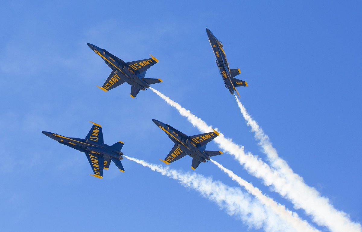 ugo_pros's tweet photo. At the cleveland air show today!Amazing how small planes take off into the sky! Let Ugo Pros help your small business take off #clestartup https://t.co/Td1otzIUbe