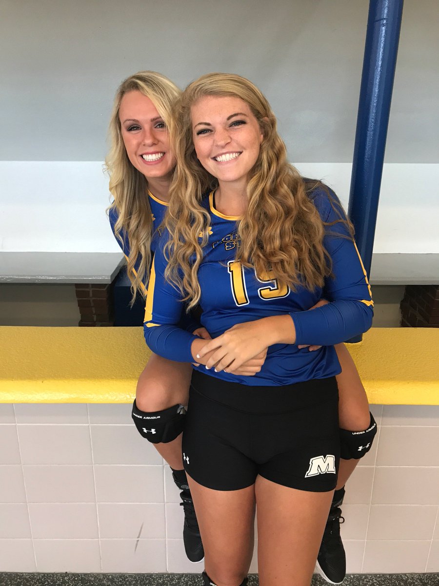 _allievans's tweet photo. H20BD to my lil blonde sis chan chan !! Thankful for u and the joy u bring to everyone's life :) LYLAS 💗🌼 @ChandlerClarkk https://t.co/SF8KNyOfjF
