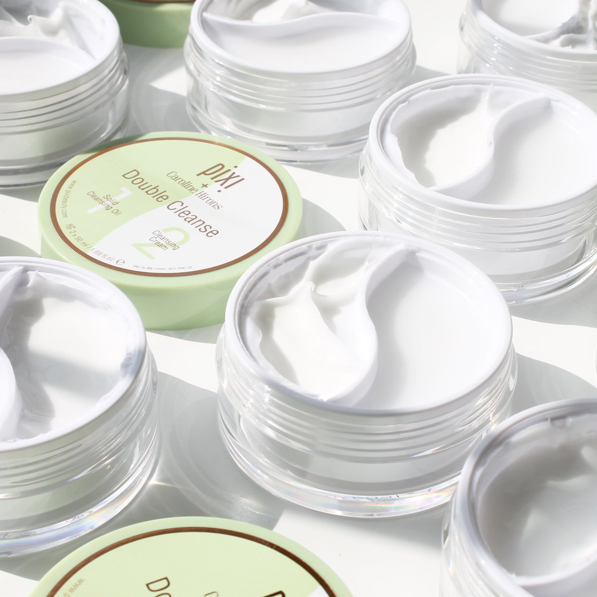 PIXIBeauty's tweet photo. The skin-loving formula of Double Cleanse by Pixi + @CarolineHirons has every skincare guru talking. #PixiByPetra https://t.co/l95vtPf3KN https://t.co/5yxwPvSwVa