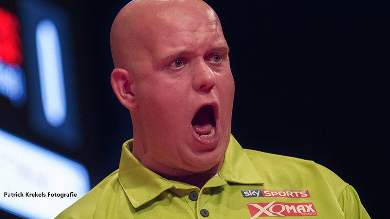 ProdartsEurope's tweet photo. MvG nipt langs Gurney, ook Peter Wright naar Halve finale. https://t.co/ooTcUca4DR https://t.co/t8k6aoMoCZ