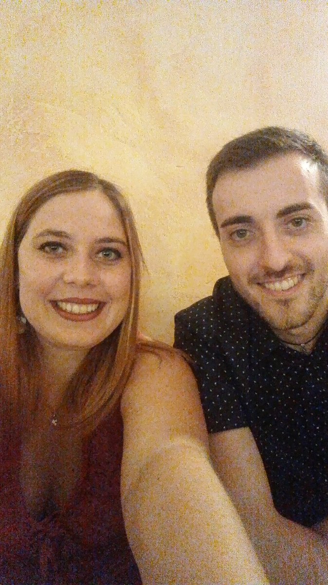 Elly_92's tweet photo. Aggiungete @carlo_dati che ha pochi followersssss!! #diventeráfamoso #seratestrane @Fra_llalla aggiungilo hahah https://t.co/H4466sGdUU https://t.co/1cfZ5tWg3T