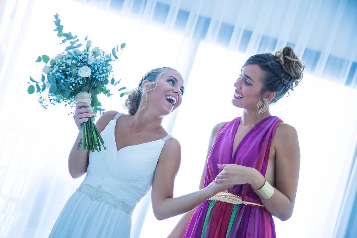 I N M E J O R A B L E !! 💐👰🏼💍✨💕 la foto lo dice todo, te quiero mi princesa 👑 #wedding #love #always #smile #specialday <a href="/love_yolii/">Yolanda Claramonte</a>