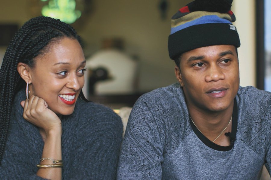 Essence's tweet photo. OWN's Black love documentary had us falling in love with @TiaMowry and @coryhardrict: https://t.co/3gyZQwOCQ1 https://t.co/bTRUdpkHRs