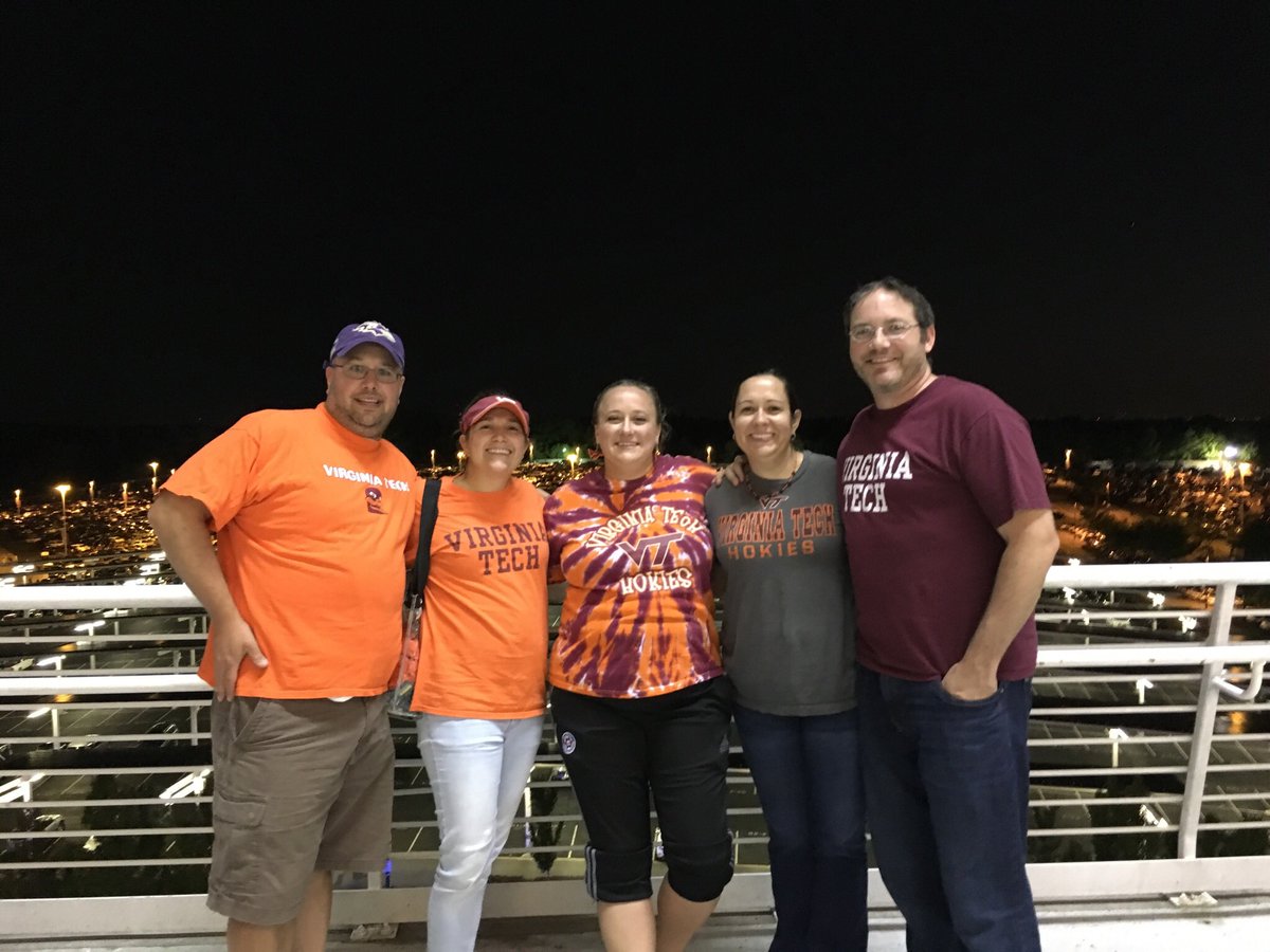 heatherway284's tweet photo. #WVUvsVT https://t.co/bl14hXfrSN