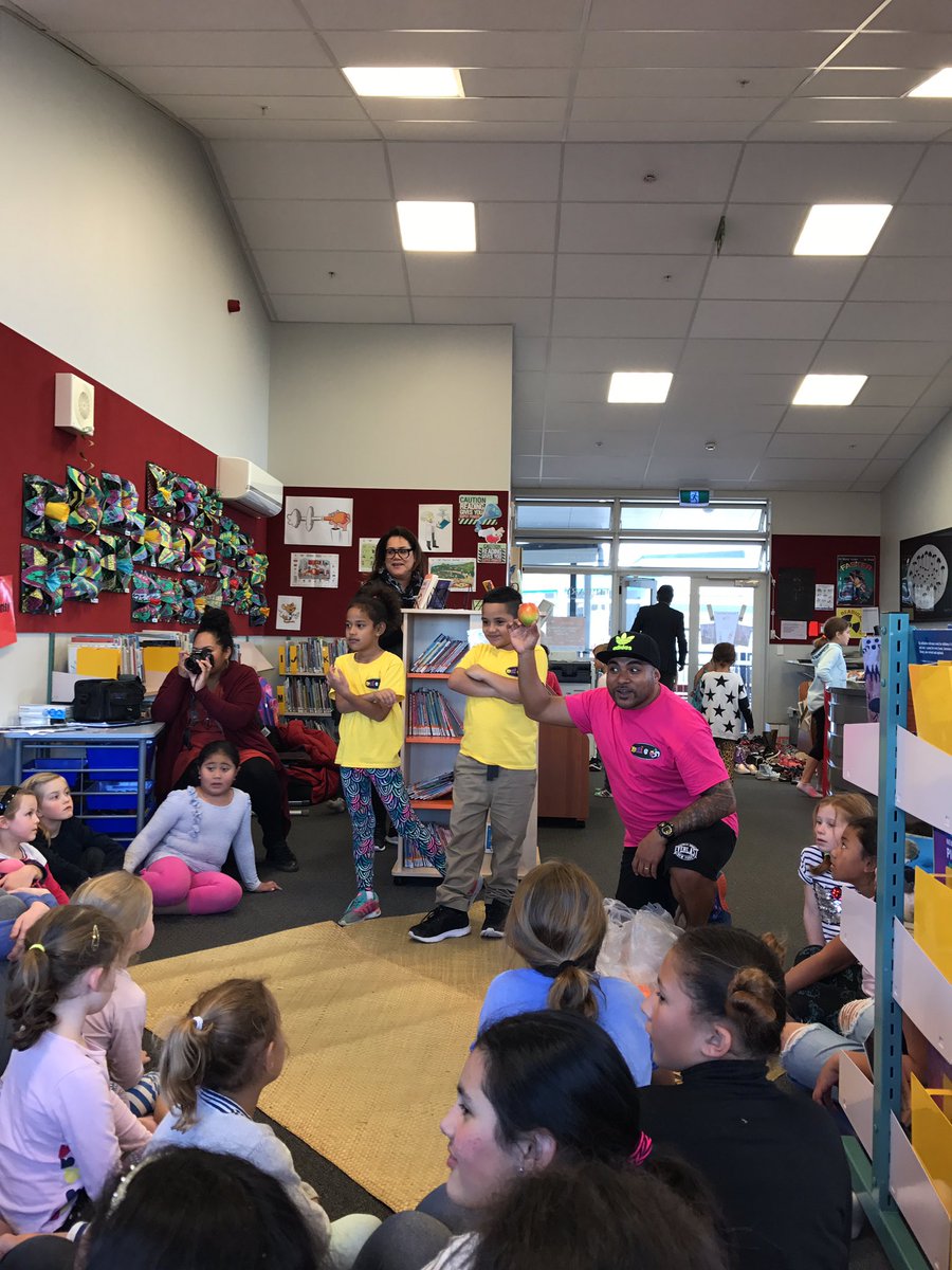 PtChevSchool's tweet image. Learning the Tongan names for fruit  and veges with Mai E 5 with fruit for prizes. #TonganLanguageWeek #tonganlanguageweek2017