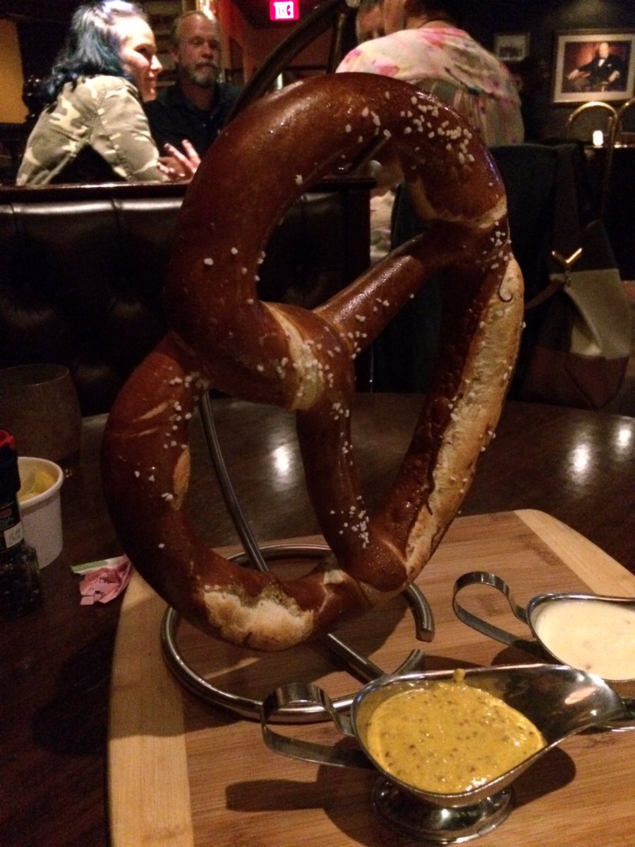 carkmonsta's tweet photo. Is that a pretzel or are you just happy to see meπππ#bostonbeerworks https://t.co/b7LJiWYJAe