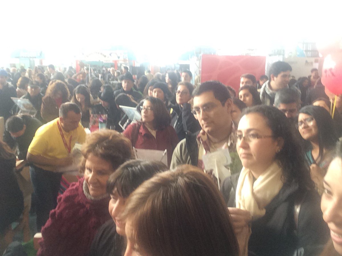 taniaarcesaa's tweet photo. Exitosa fue la participación de @MallZofri en #ExpoVyVA2017 . Regalos y mucho entusiasmo marcaron las jornadas de la feria turística https://t.co/faB2UfY2cV