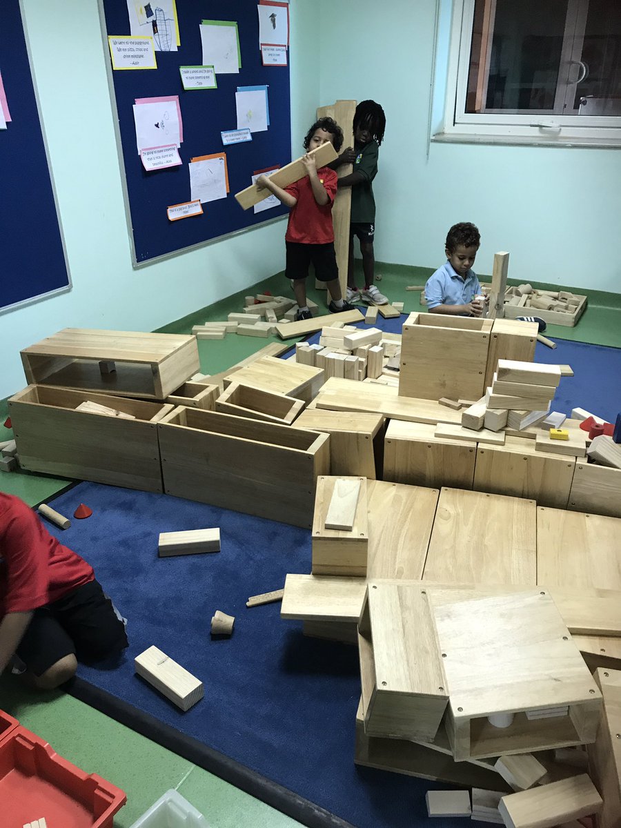 KICSprimary's tweet image. Why kids need to build 🏗⛺️#spatialreasoning #problemsolving #teamwork #creativity #thinkoutisdethebox #kicslearn