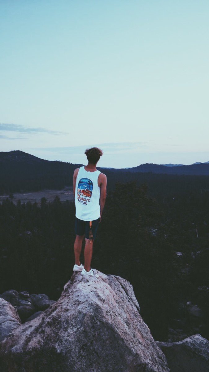 baldridge_jay's tweet photo. We on the top now🗻🤘🏽🔝 https://t.co/CyKJWUAJgs