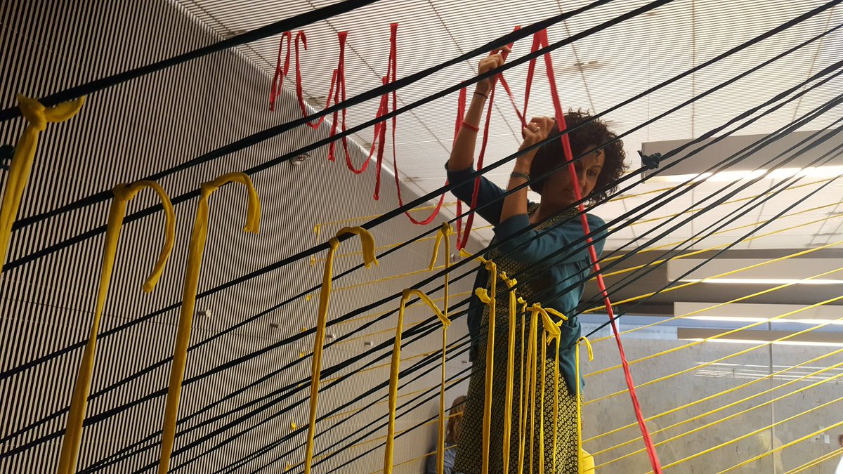 annapiu's tweet photo. Moments de l'intens #ATsummerlab a @mataderomadrid 
#ArtThinking :  l'art és una estratègia educativa de jocs infinits. #repensarelmuseu https://t.co/yWIrmcmw0j