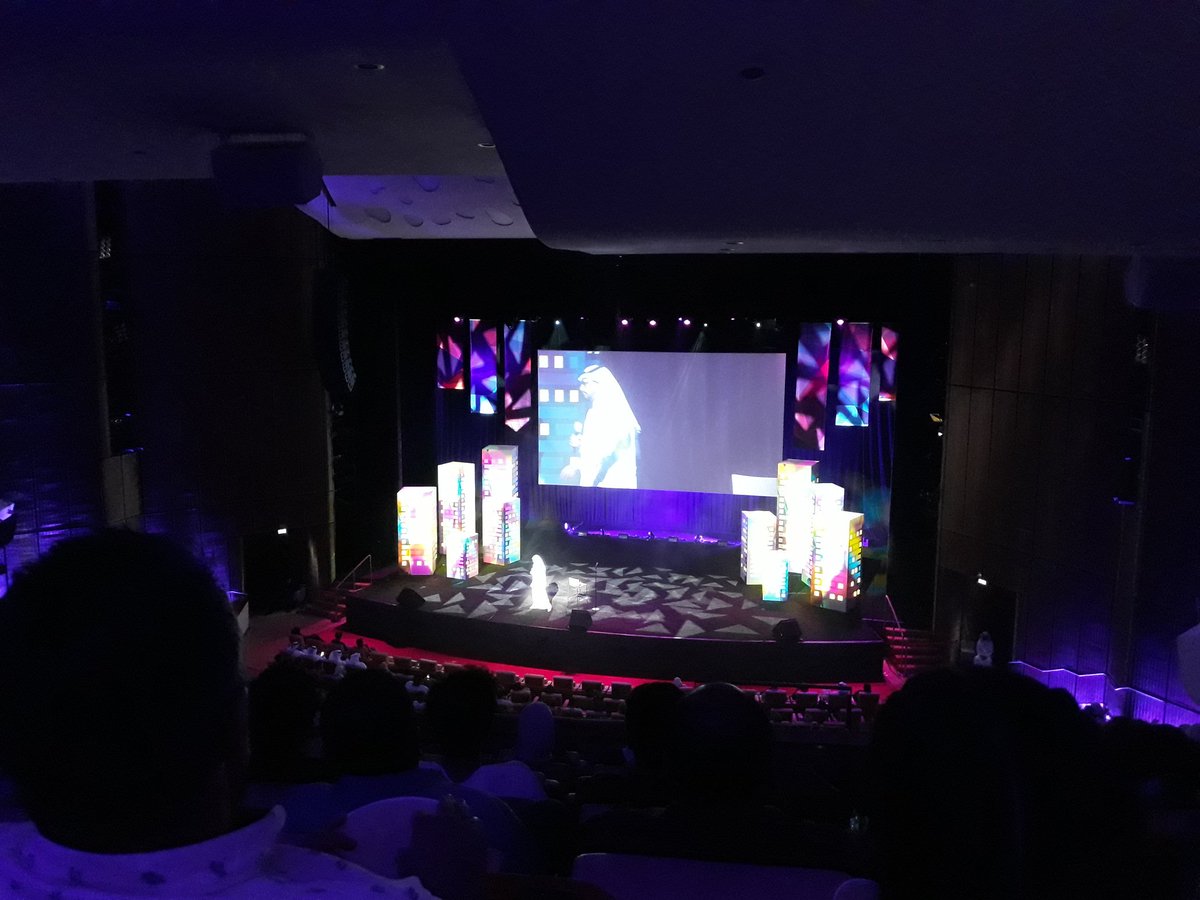 Habibi_theOne's tweet photo. Awesome night at #DohaComedy #Qsf2017 https://t.co/sviJOUY2ms