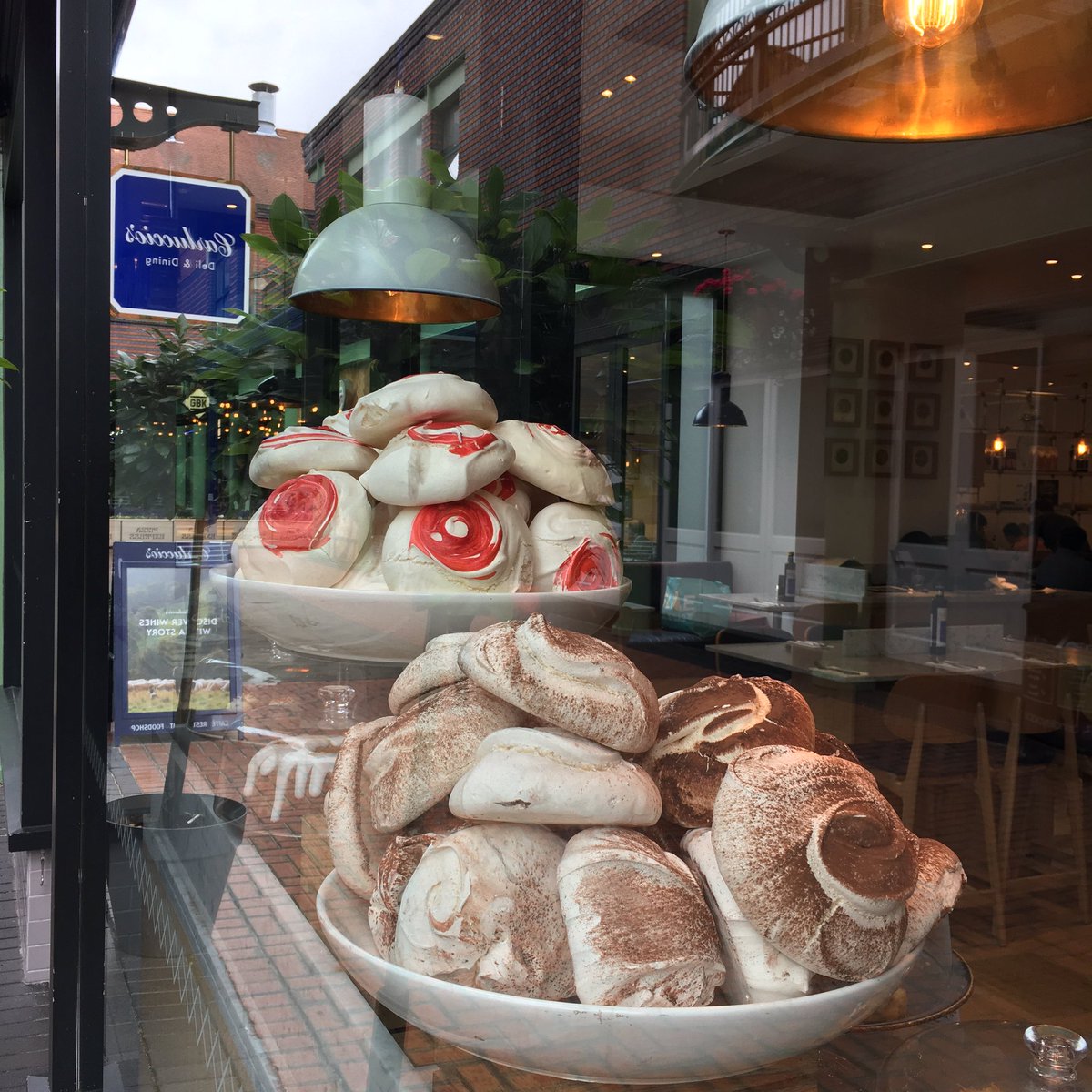 uwp_nicola's tweet photo. Carluccios Birmingham - nice! #ADWS2017 #Birmingham #Shopify #ShopifyPartners https://t.co/WMOqgGPGka