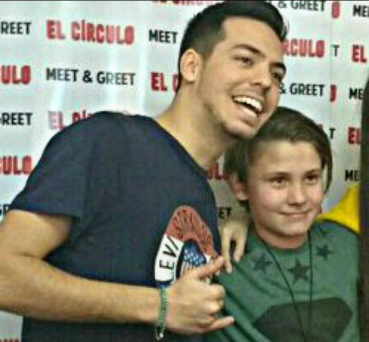 AC1D10SOS's tweet photo. Santiago 
@santyxgonzaa
11años
El que siempre clava vistos https://t.co/46iZPNF19m