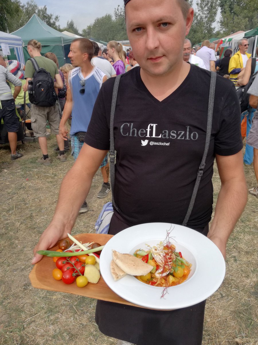 laszlochef's tweet photo. #chef #food #foodiesFestival #foodie https://t.co/9rfEYaijtW