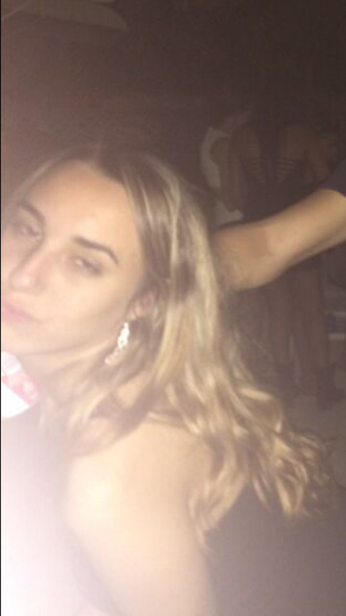Jennie_Doe's tweet photo. Happy birthday to my drunk ass bitch I love you !!! #prom2k14  @alicianuch https://t.co/b5VMTrcEks