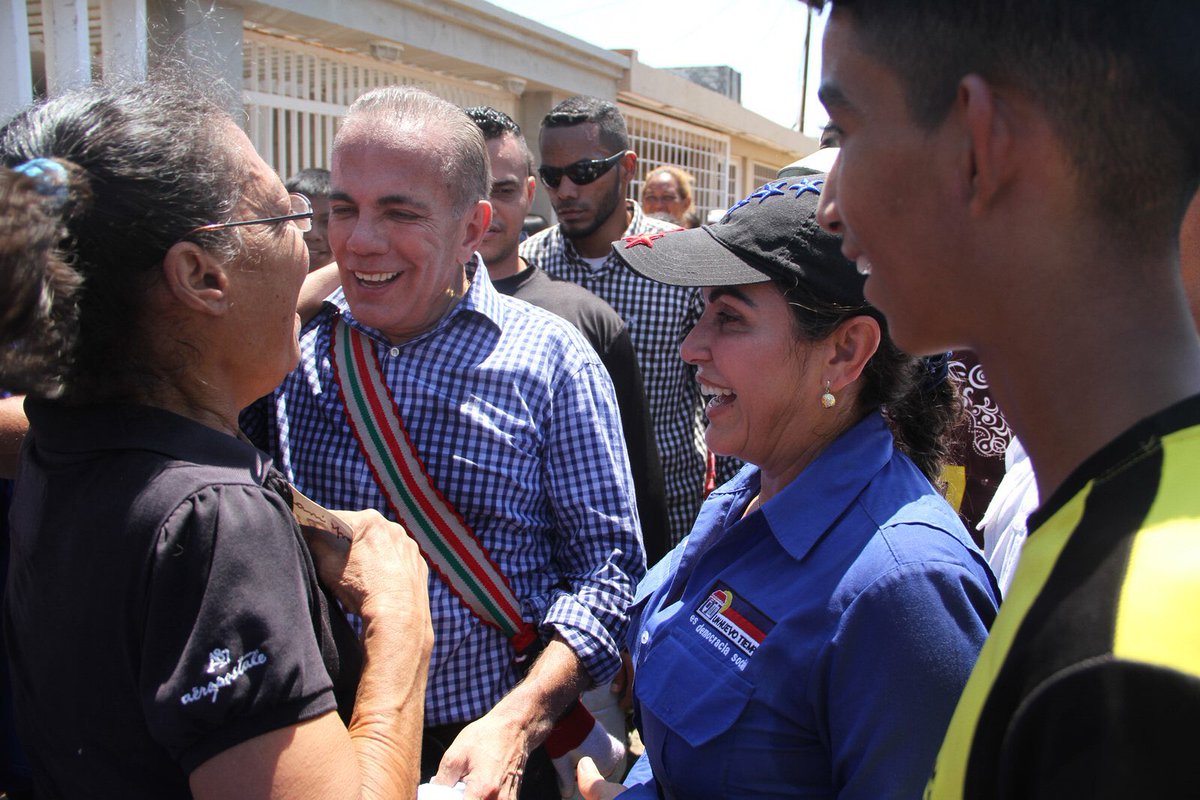 EvelingTrejo's tweet photo. Trabajaremos para devolverle el progreso y el bienestar al Zulia #VamosARecuperarAlZulia https://t.co/UAwmosRMoE