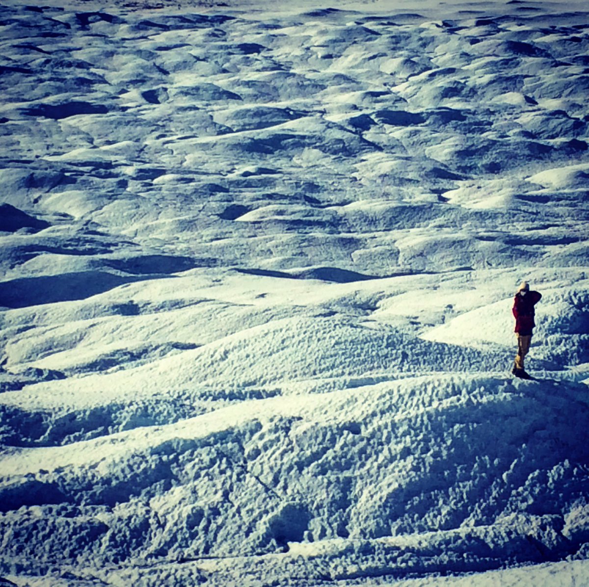 polar_weasel's tweet photo. Amazing #microarctic fieldwork in a mythic place. Today @IKlarenberg joined us on the yourney to the ice #scienceisbeautiful https://t.co/8ZlcBEi2RW