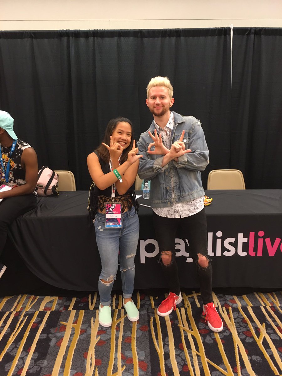 heyitskley01's tweet photo. @RickyPDillon #playlistlive #oursecondlife O2L?!? https://t.co/n4YErUMyiE