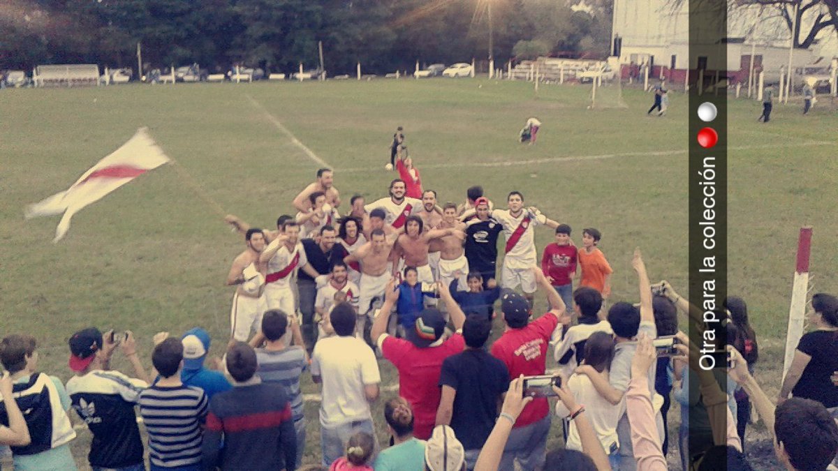 Maxi99Mgl's tweet photo. Gracias Santa querido, por otra alegría, Salú 🏆🔴⚪ https://t.co/rMg2OAVqWn
