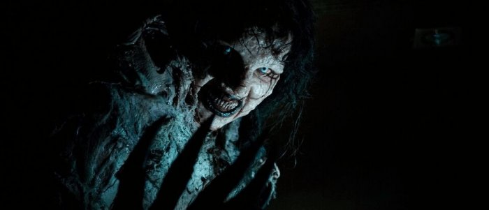 S4TURN1990's tweet photo. 'Friend Request' Trailer: Witches and Social Media Team Up for a Horror Movie
https://t.co/ZMJP1ihZtv https://t.co/ebSZBUtPHk