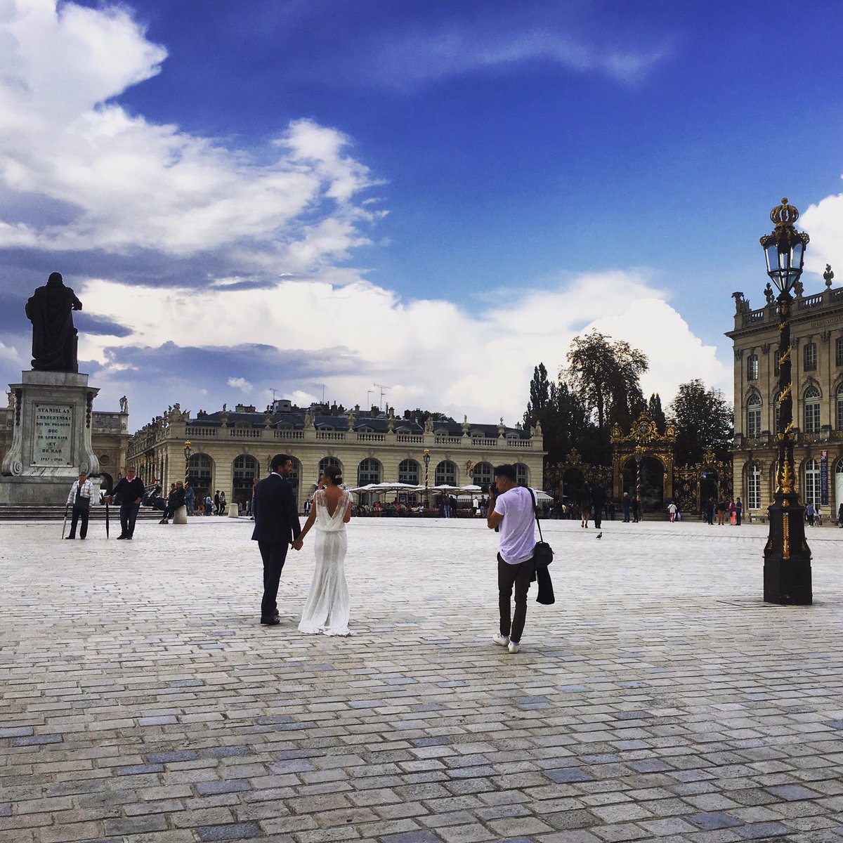 RuizSw18's tweet photo. #loveis ❤️ #placestanislas #nancy #wedding #beautifulcouple #weddingday #friends #love #france #stanislas #bride #groom #couple #amour https://t.co/coi05iTXF3