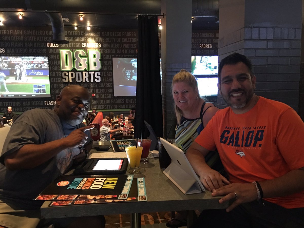 HeyCoachT's tweet photo. The day has arrived #DraftDay2017 let the mayhem begin! #FantasyFootball @ESPNFantasy @YahooFantasy @NFLfantasy @mattmoneysmith @Lana_Hock https://t.co/zIHM39EFDk