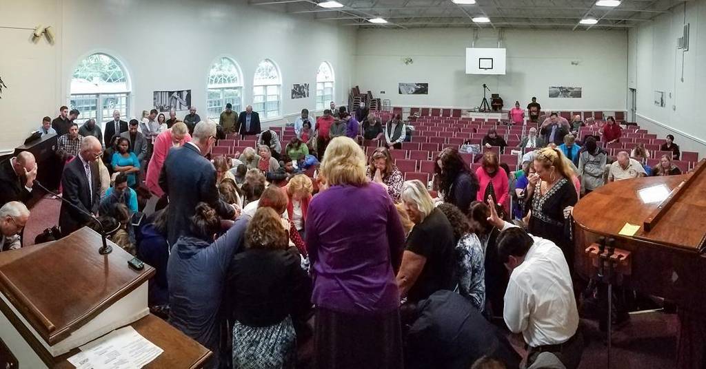 timothyjbish's tweet photo. Dad preached on being part of the family of God this AM; then the WHOLE church prayed over Mom! 1 Cor. 12:12-27

We need a miracle. #GodIsA… https://t.co/EWbEh5eJ42