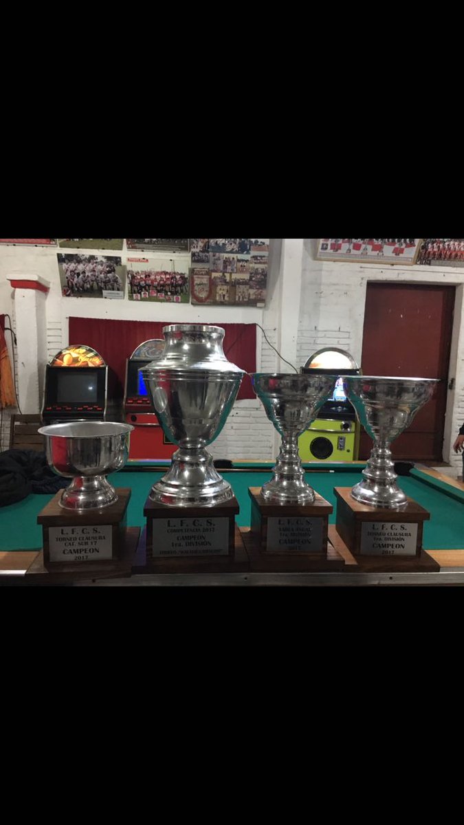 LmlmLucaas1996's tweet photo. Otra vez campeón... Todo en orden 🔴⚪⚽🏆 https://t.co/vFY0j4KFVB