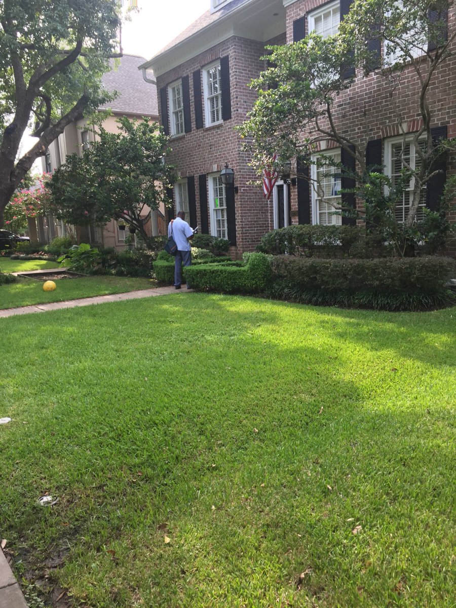 drbalak's tweet photo. @USPS delivers mail Sunday 3-Sep-2017, Houston, following Hurricane Harvey! Proud of you guys, thanks for your service! https://t.co/IFRMDgOeKp