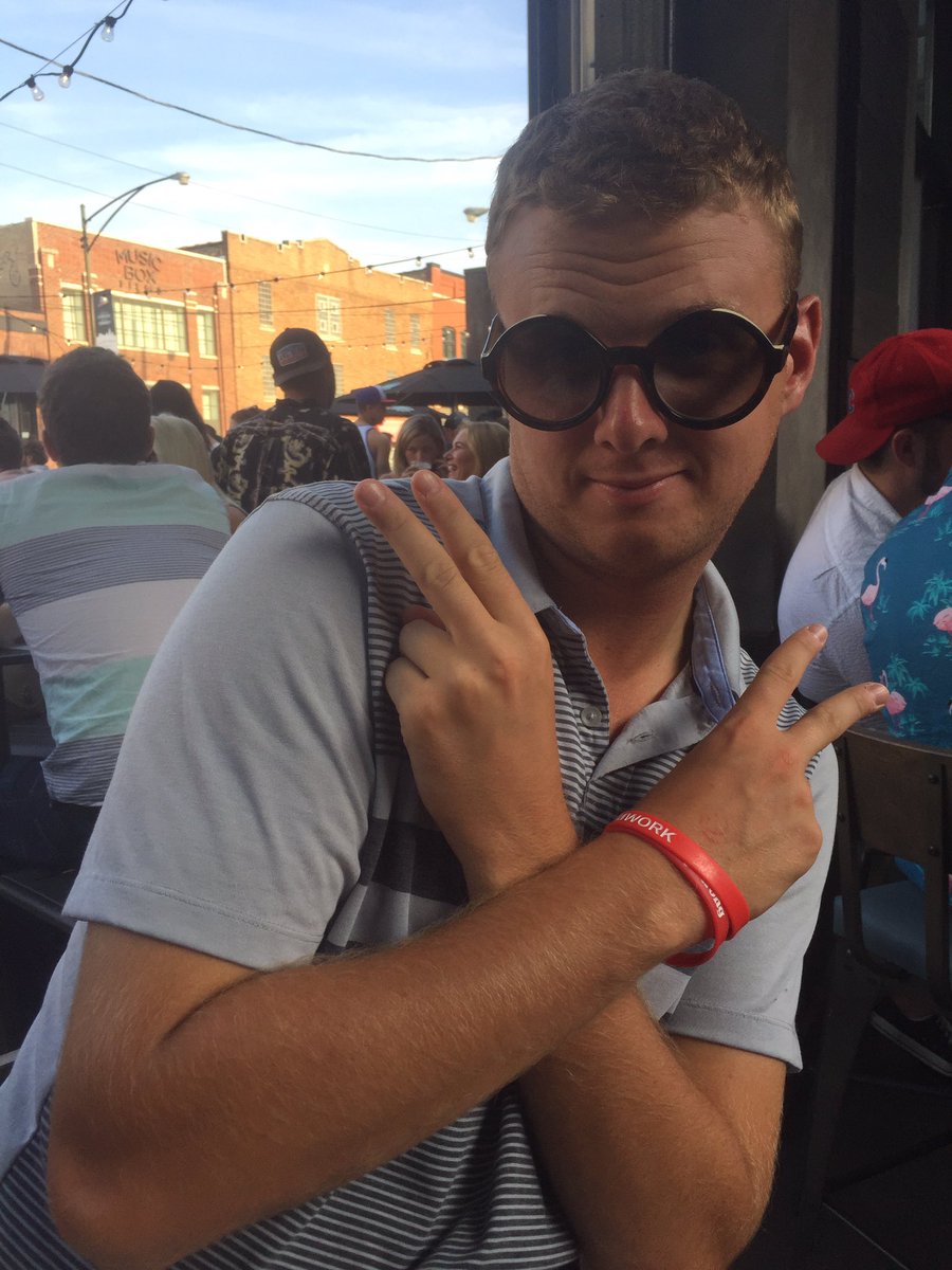 MrDolan14's tweet photo. Girl just took this of me and thought it would be posted to SNAPCHAT! #TWITTERSEASON https://t.co/GvRQU6BFL2