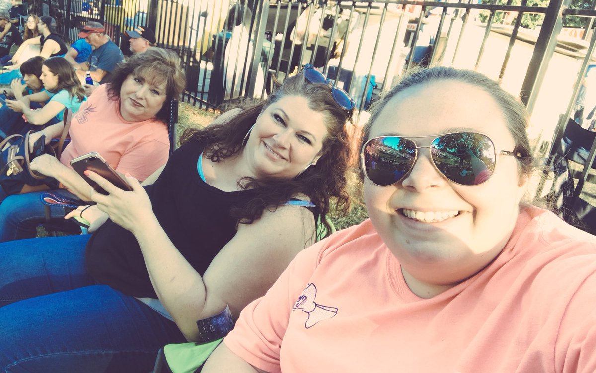 jenifr74's tweet photo. Waiting on Sara Evans! ππ»πΆπΊπΈ@saraevansmusic #anderson #labordayconcert #free https://t.co/MjjSEjwvFI