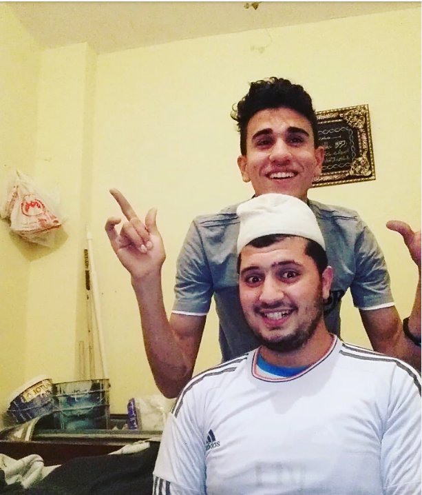 wled5555555's tweet photo. بينى وبينك ليالى كل ما بفتكرها بضحك عليها والله بضحك😂😂😂 https://t.co/hBPkbxa1Uj